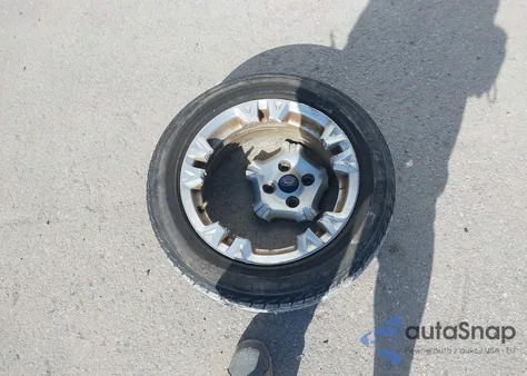 2014 Ford Fiesta Se z USA, uszkodzony, nr VIN 3FADP4BJ4EM148124